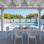 Villa Villatale With Private Swimming Pool. Within Walking Distance Of The Beach. Pozzallo