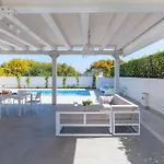 Villatale With Private Swimming Pool. Within Walking Distance Of The Beach.