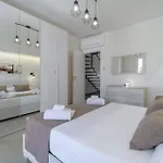 Villatale With Private Swimming Pool. Within Walking Distance Of The Beach. * Pozzallo