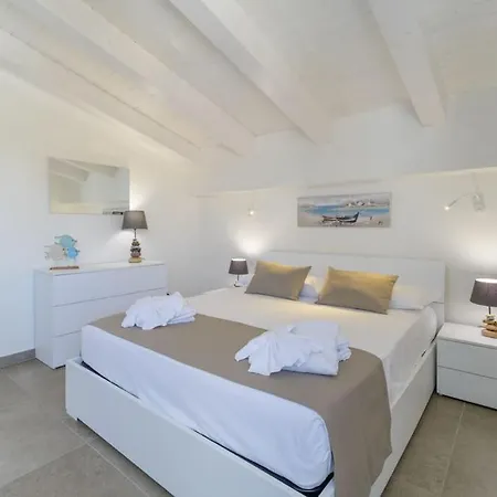 Villatalè With Private Swimming Pool. Within Walking Distance Of The Beach. * Pozzallo