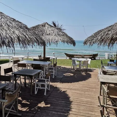 Villatalè With Private Swimming Pool. Within Walking Distance Of The Beach. Villa Pozzallo